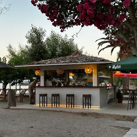 Three Stars Beach Hotel Moraitika Exterior foto
